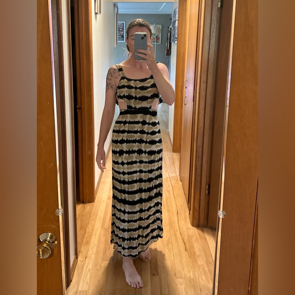 Watercolor rayon dress 🌺